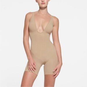 SKIMS Nude Shapewear Bodysuit